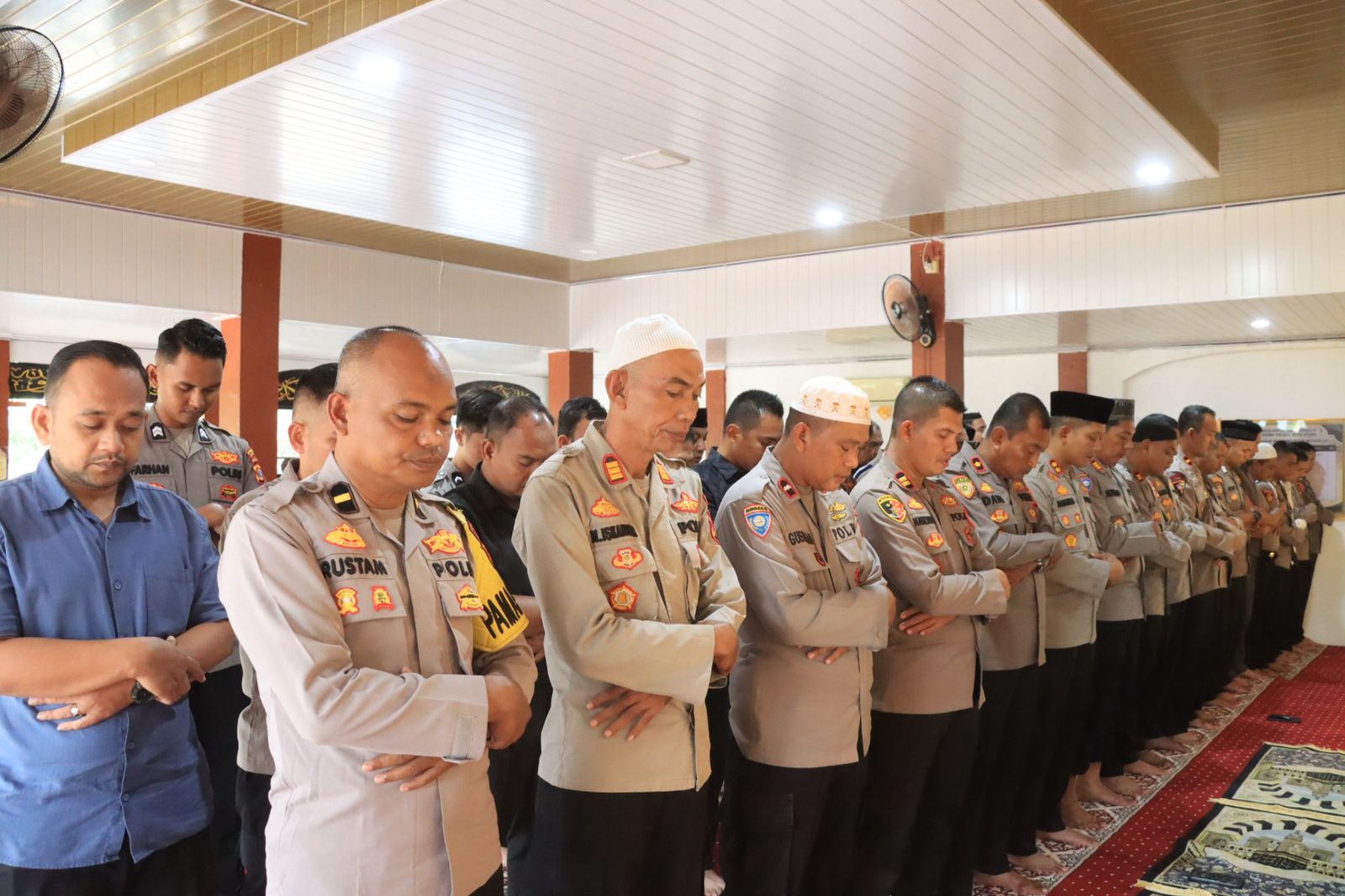 Polres Aceh Utara Gelar Shalat Ghaib Atas Meninggalnya Tiga Prajurit Bhayangkara Polda Lampung