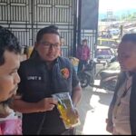 Sat Reskrim Polres Aceh Tengah Cek Takaran Dan Harga Minyak Kita Yang Beredar di Pasar