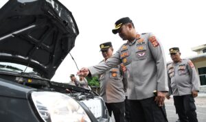 Ambil Apel Jam Pimpinan, Kapolres Aceh Timur Cek Kendaraan Dinas Polsek