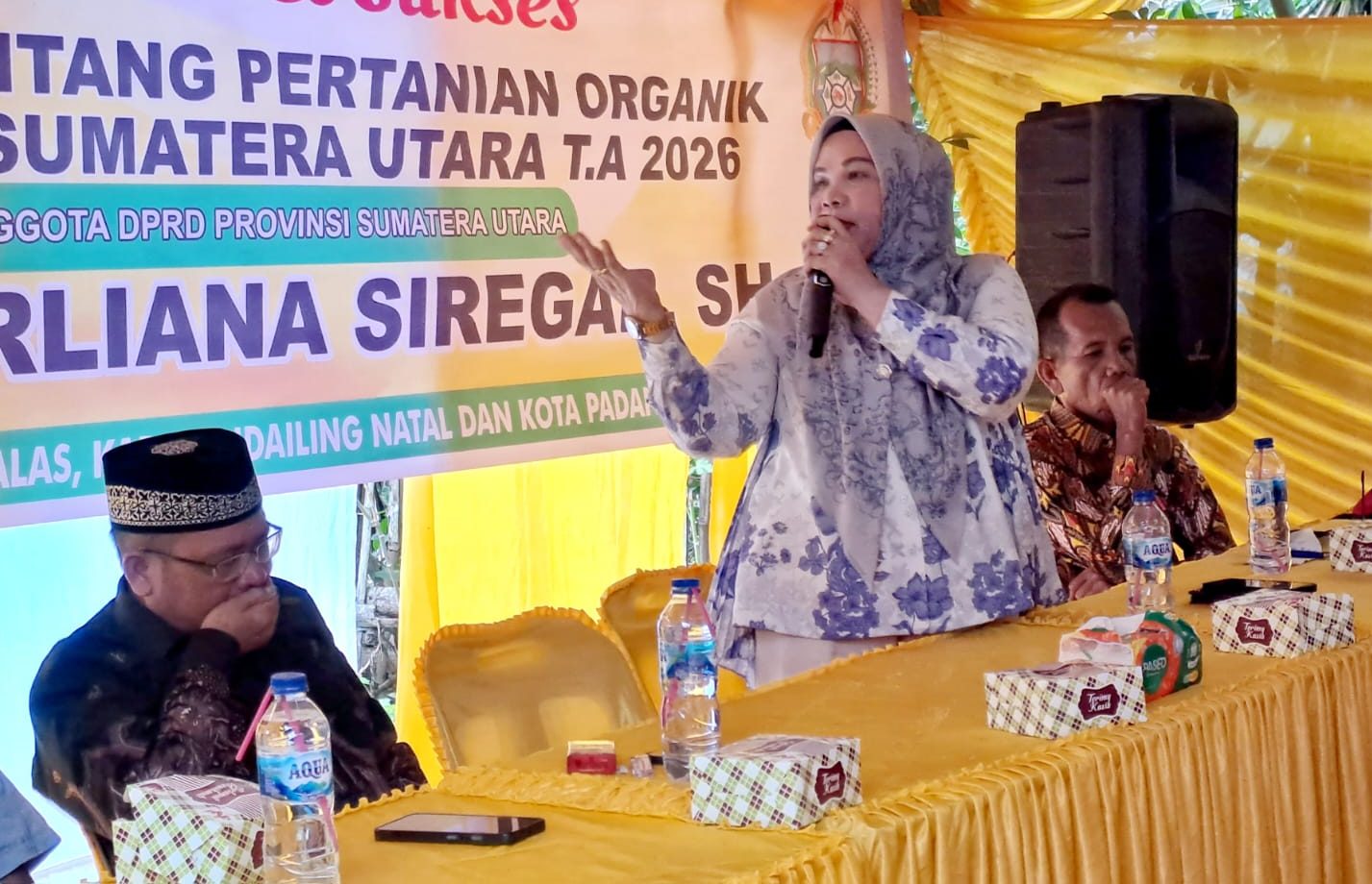 Derliana Siregar Sosialisasikan Ranperda Pertanian Organik di Madina, Petani Didorong 'Banting Stir' Demi Tanah Subur dan Hasil Maknyus!