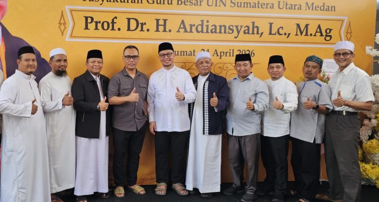 Jajaran KUA Medan Kota Hadiri Syukuran Guru Besar Prof Ardiansyah