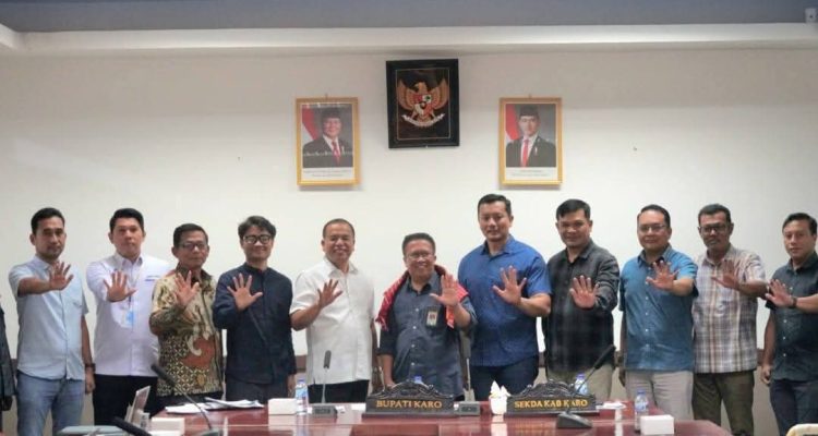 Bupati Karo Terima Kunjungan Tim Verifikasi Sekolah Nasional Terintegrasi Dari Kemendikdasmen